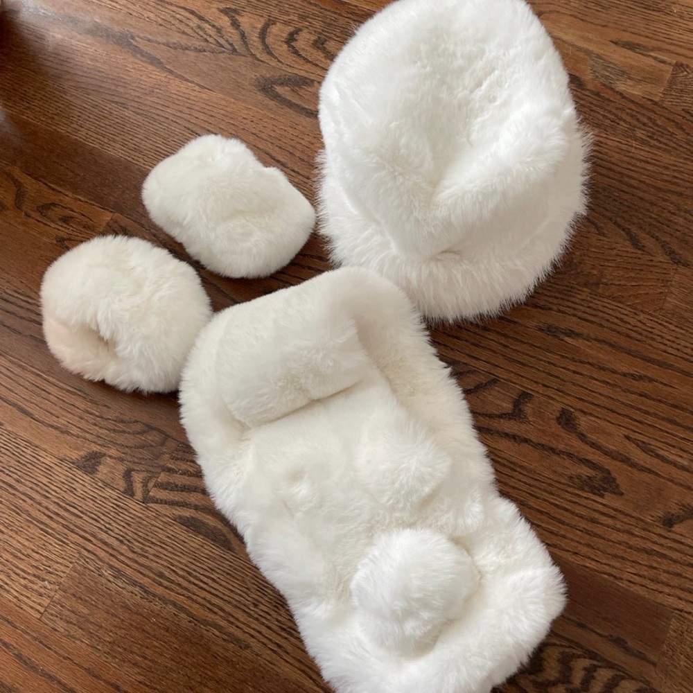 Cozy White Faux Fur Winter Set